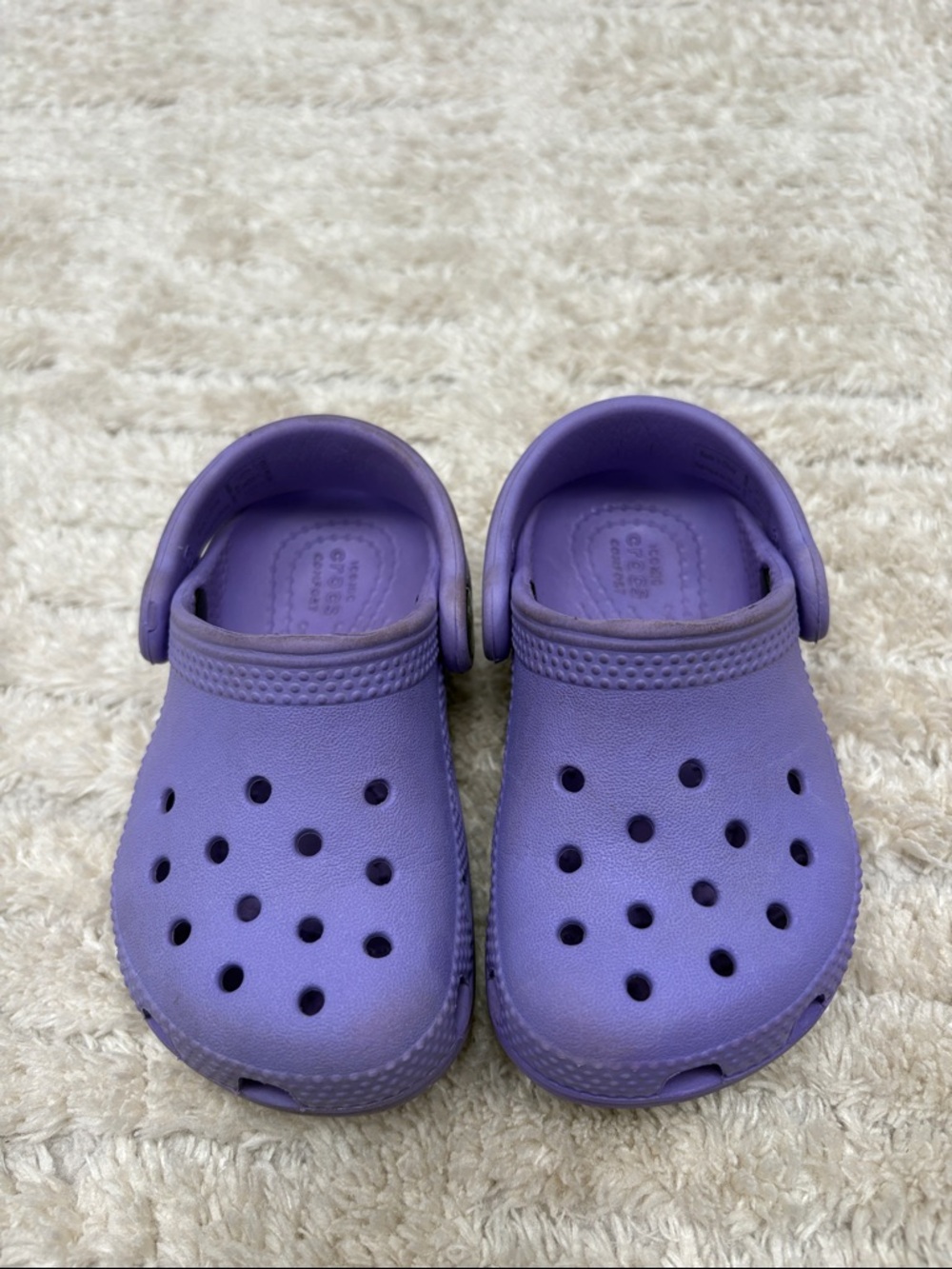Crocs | Purple Clogs | Toddler c6 - Picture 2 of 5